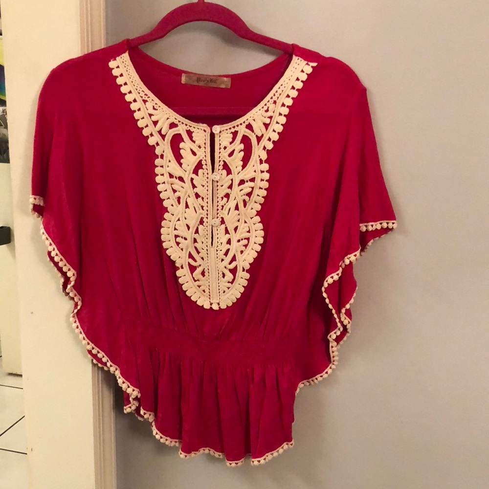 Pretty pink top with cream macrame design.
